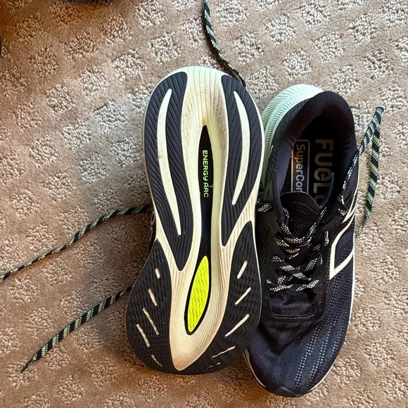 New Balance Black and White Running Shoes - Picture 3 of 5